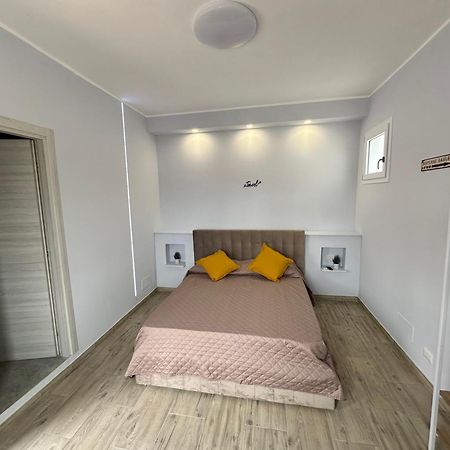 Appartement Fcoairporthouse à Fiumicino Extérieur photo